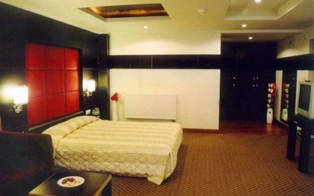 Quality Inn River Country Resort