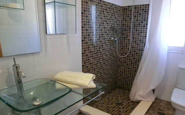 Villa - 3 Bedrooms with Pool - 104654