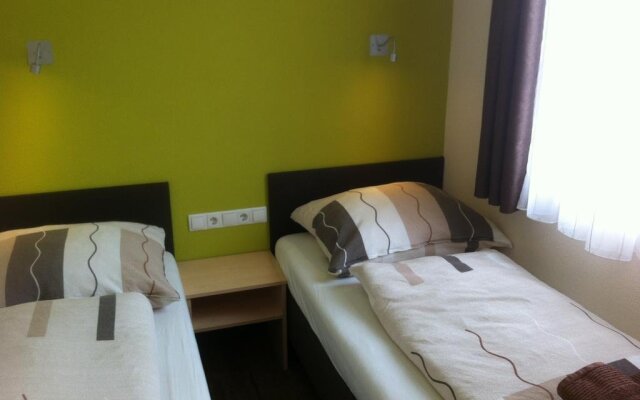 Rutsche Hostel