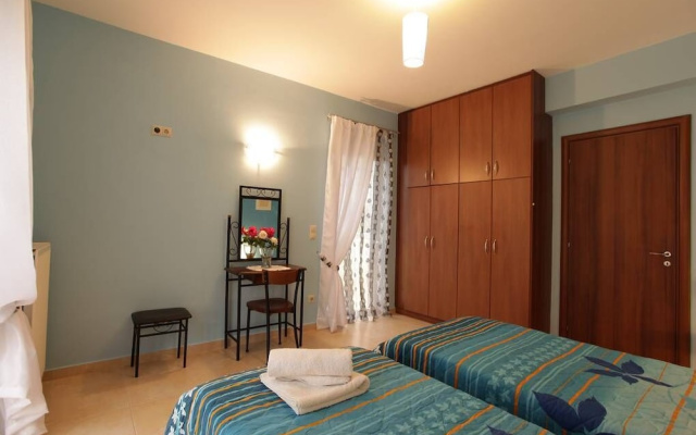 Life Maisonette Cozy Getaway 5 min From the Beach