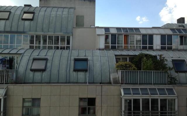 Hotel Karraz Париж вид на фасад