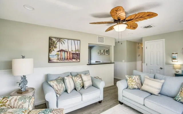 Tropical Bayfront Escape w/ Heated Pool & Dock!