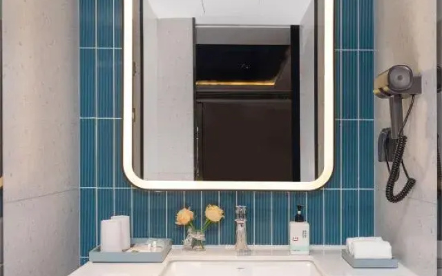 Echarm Hotel (Wujiang Dong Taihu Suzhou Bay)