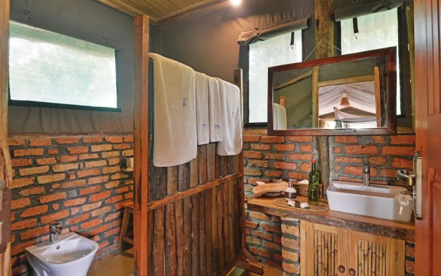 Bugoma Jungle Lodge