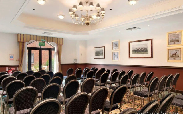 Hilton Newbury Centre