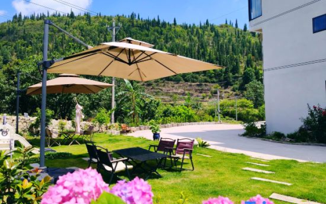 Huangguoshu Cuiwei Xianning Homestay