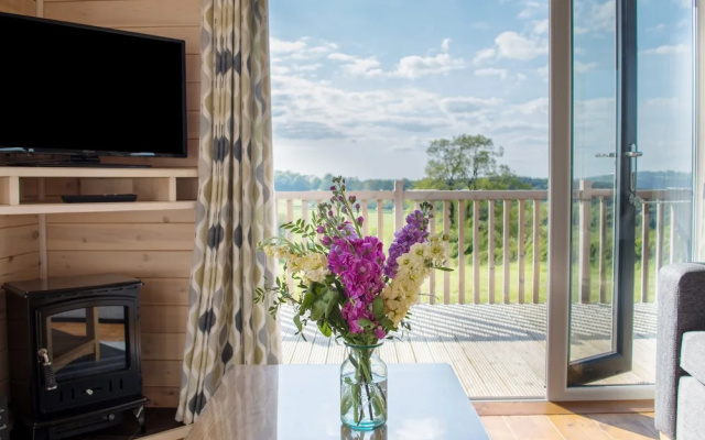 Moonrise Lodge - Curlew Lodge