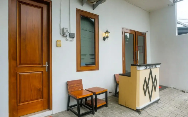 RedDoorz near Simpang Lima Semarang