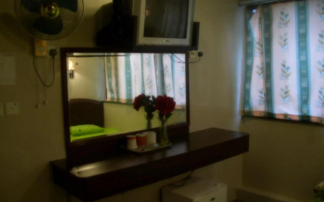 Lis Chain Hostel