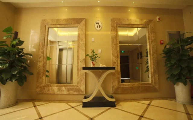 Chengdu Yijin Hotel