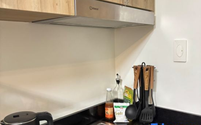 1BR w/ Balcony |MOA Arena + IKEA | Budget-Friendly