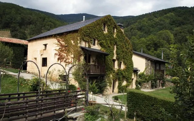Hotel Rural Can Cruells
