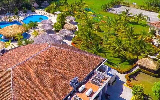 Отель La Ensenada Beach Resort - All Inclusive Гондурас, Тела - отзывы, цены и фото номеров - забронировать отель La Ensenada Beach Resort - All Inclusive онлайн