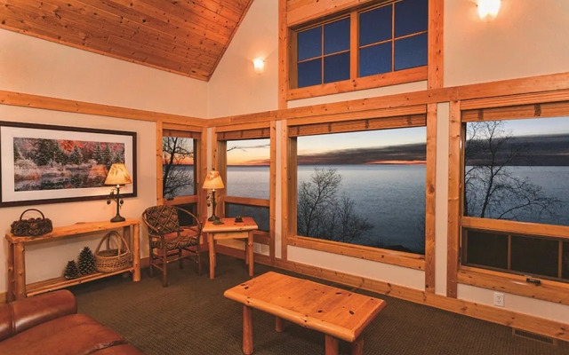 Cove Point Lodge