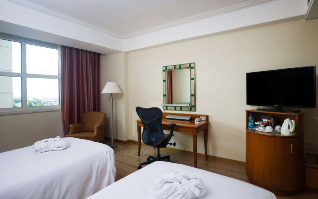 Отель Hilton Rome Airport