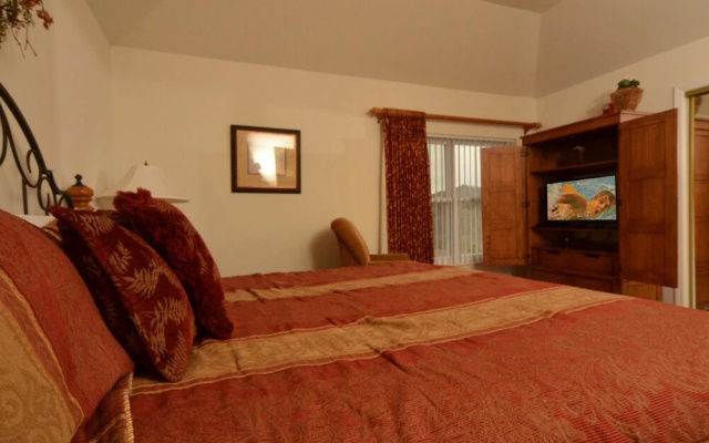 Whispering Pines 551