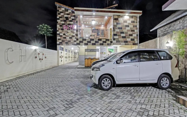 OYO 91429 Butterfly Kost