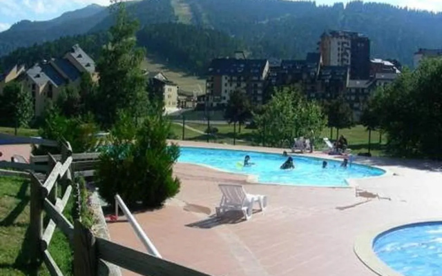 Un Isard au Pied des Pistes