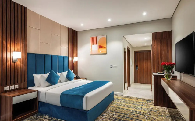 Al Qasr Corniche
