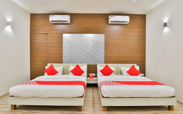 OYO 18775 Utsav Banquet And Rooms