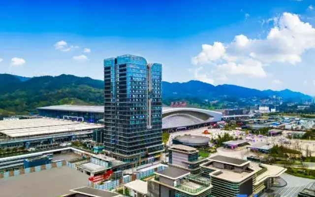 Lavande Hotel (Chongqing West Railway Station Front Square)