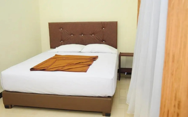Dena Hotel