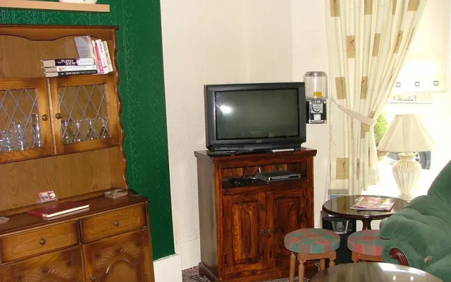 Oakleigh Guest House