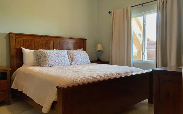 Hol Chan Reef Resort & Villas