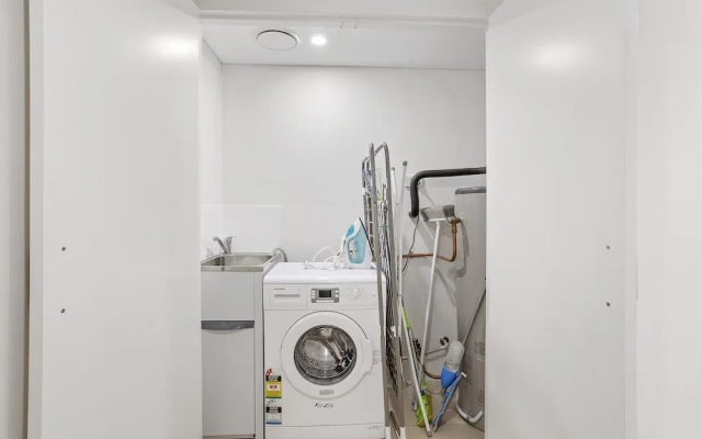 The Shoal Apartments, Unit 310