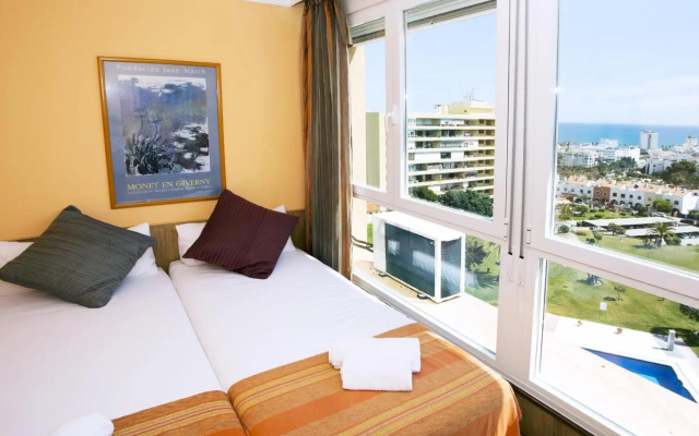 Amazing Sea Views & Comfortable Pool