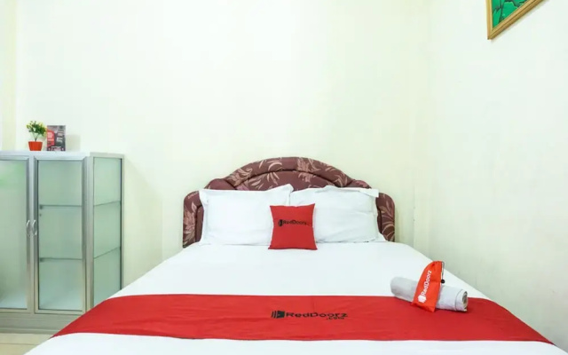 RedDoorz @ Gatot Subroto Ende