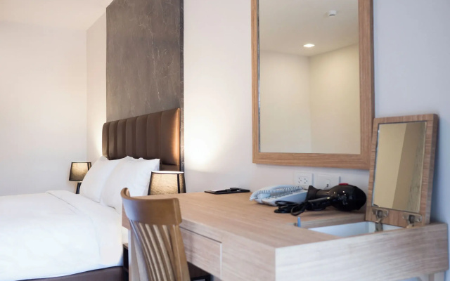 B2 Amata Nakorn Premier Hotel