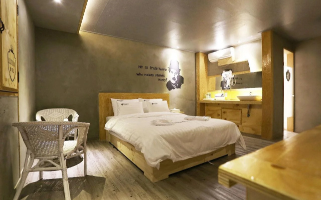 illusion hotel