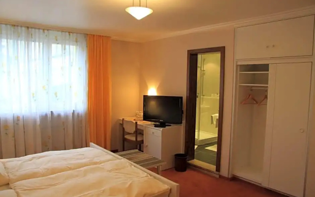 Hotel Die Post in Bürgel GmbH