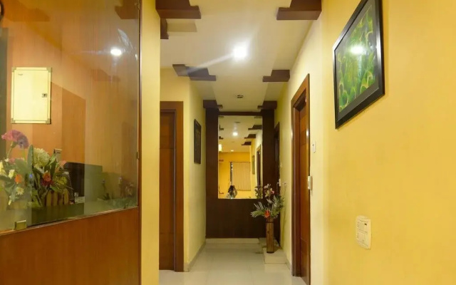 Hotel Sri Madhura Inn