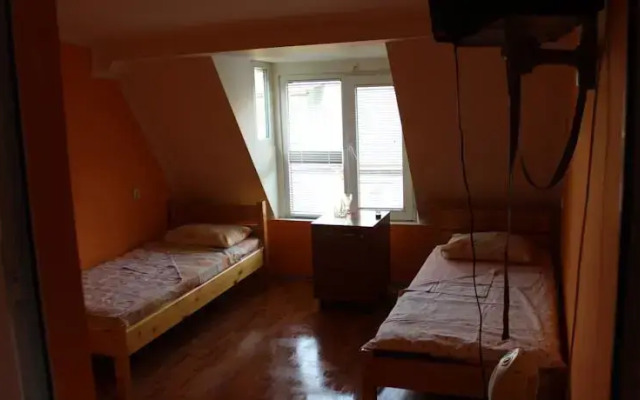 Deniz Hostel Han