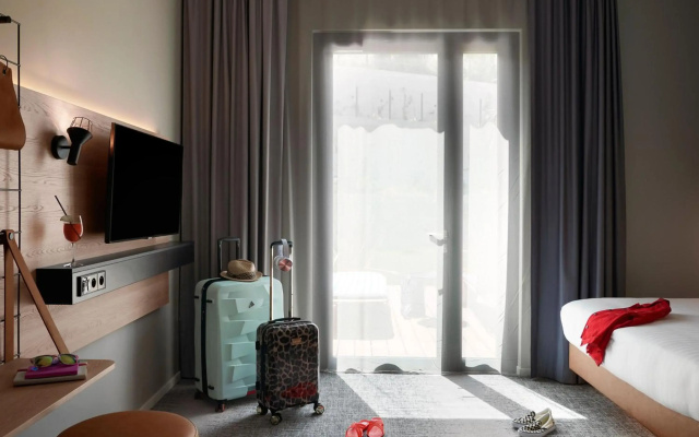 Moxy Antibes Sophia Antipolis