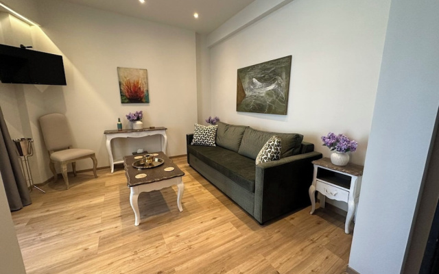 Acropolis Divine Apartments