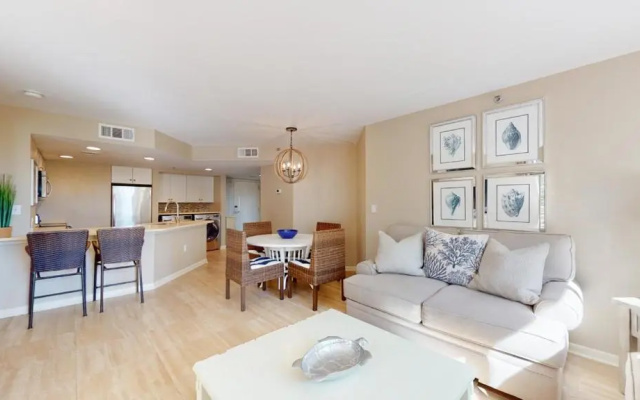 3231 Villamare