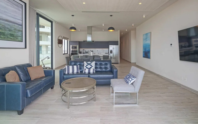 Waves Views Luxury 3BR Oceanfront Condo