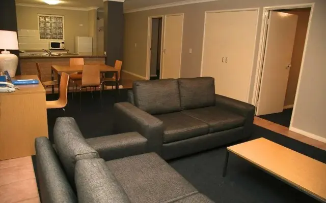Hillarys Harbour Resort