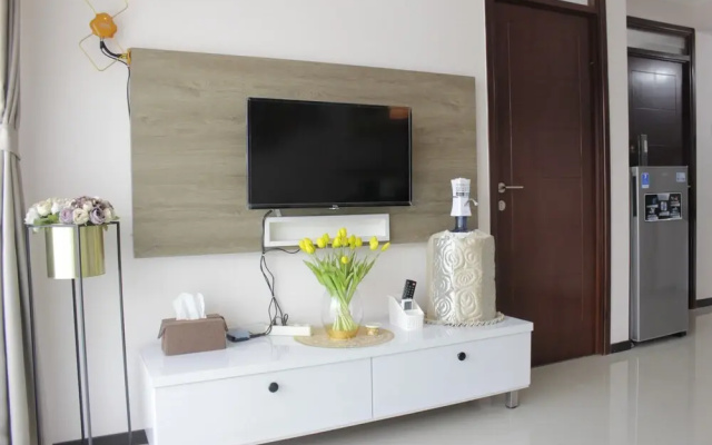 Scenic & Trendy 2Br at Gateway Pasteur Apartment