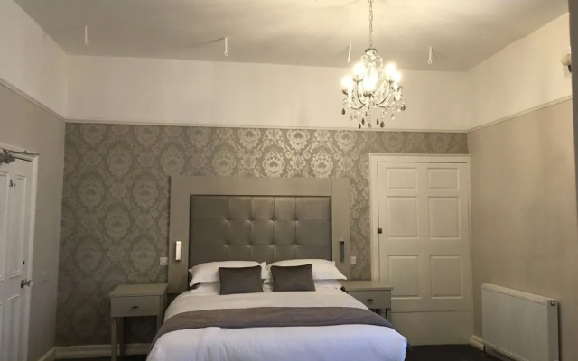 The Maypole Inn