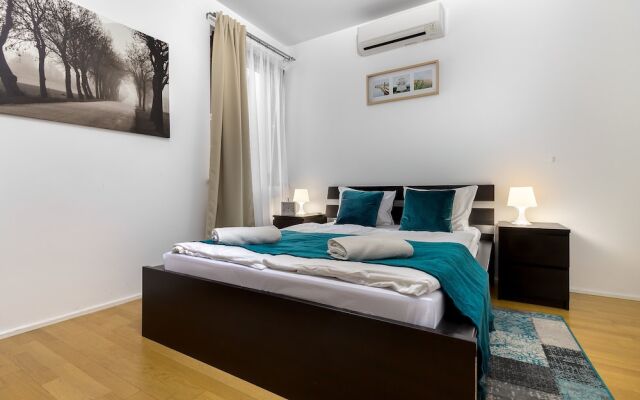 Апартаменты Quality Point Apartment вид на фасад