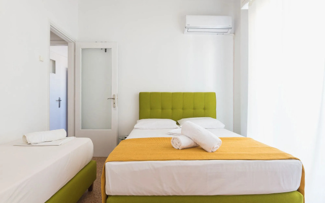 Super Paradise Apartments