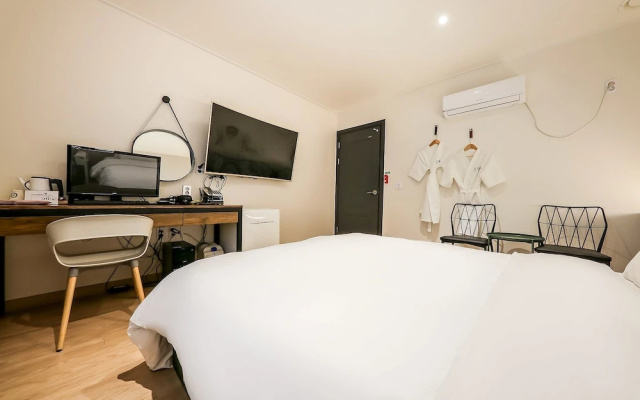 Cheonan City Hotel