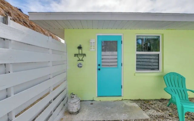 Fish, Swim & Unwind: Anna Maria Apt Steps to Beach