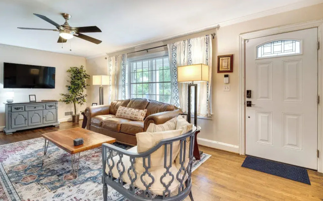 Hendersonville Haven w/ Fire Pit, Grill, Deck!