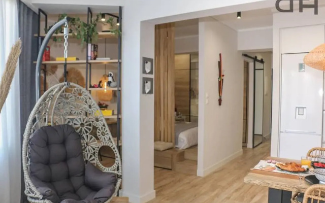 Luxury 80m2 Apartment With Balkony Downtown