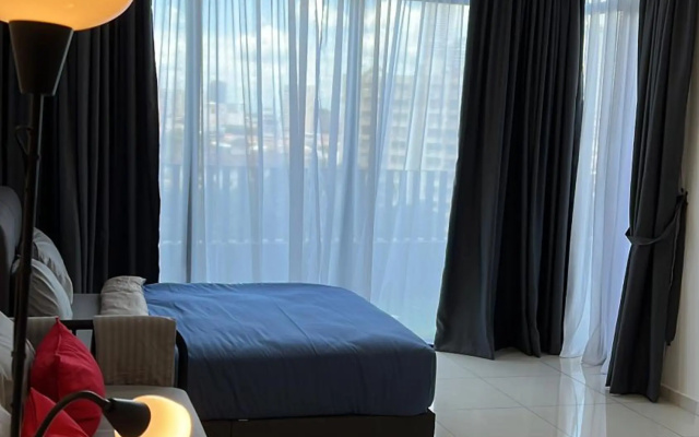 2BR Georgetown Luxury Suite #RoofTopPool #Beacon